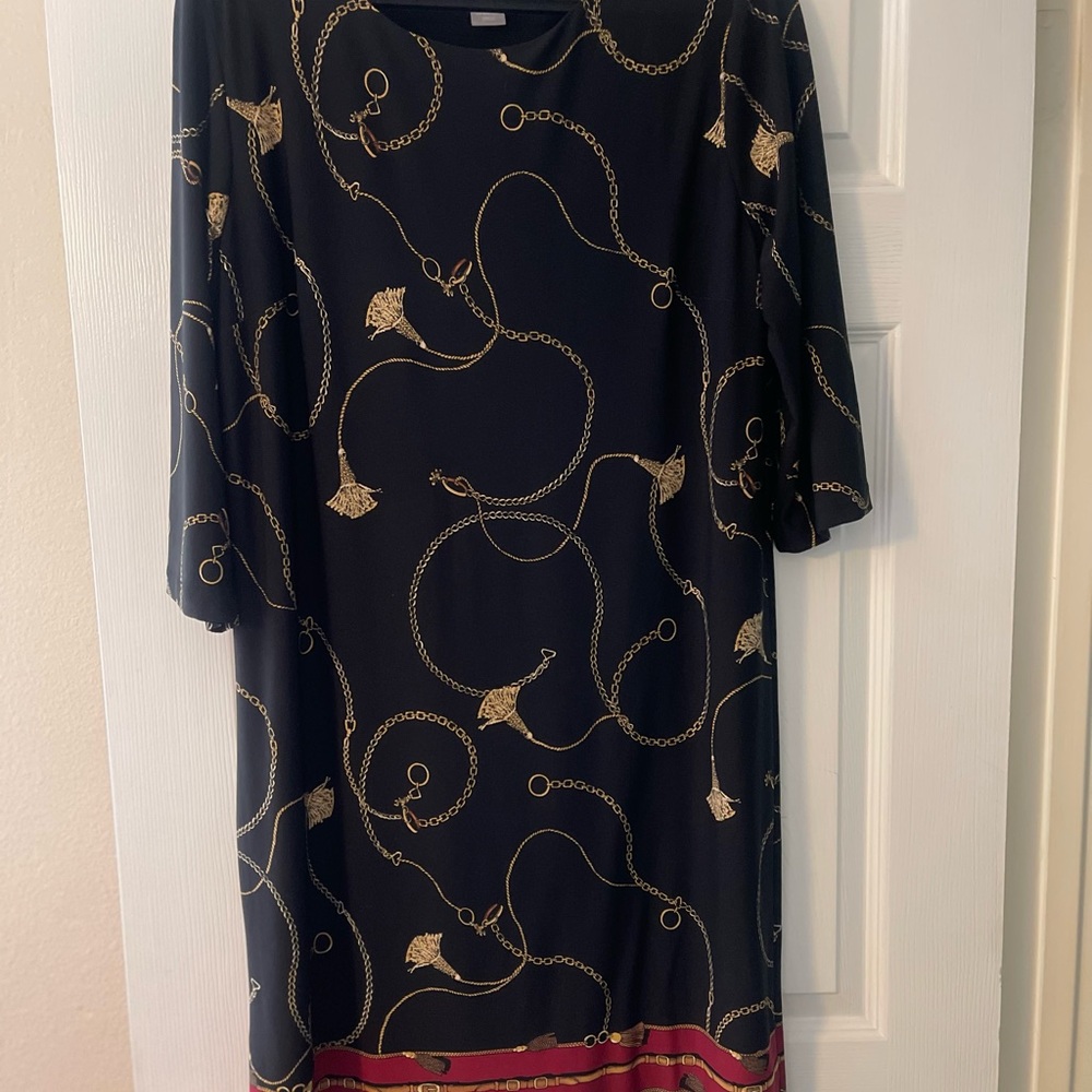 Elegant Black and Gold Chain Print Dress